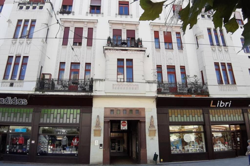 Little Cozy Apartman Miskolc Exterior foto