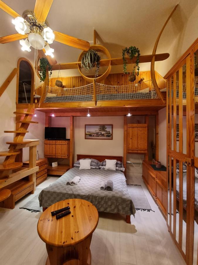 Little Cozy Apartman Miskolc Exterior foto